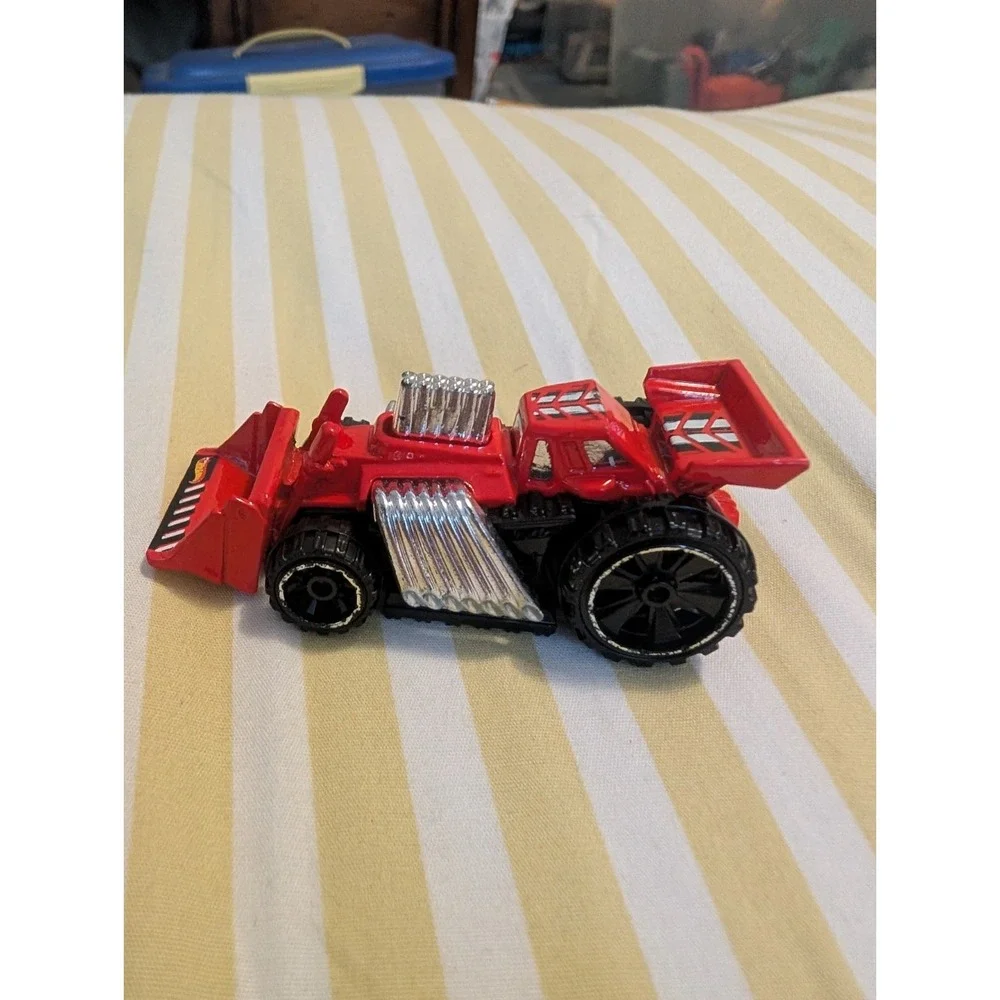 Hot Wheels 2015 #1 HW City Speed Dozer Red Construction 1:64 CFJ76